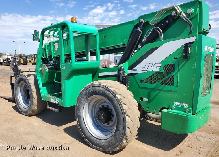 image for item DJ3143 2014 Sky Trak 10042  telehandler