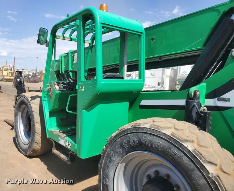 image for item DJ3143 2014 Sky Trak 10042  telehandler