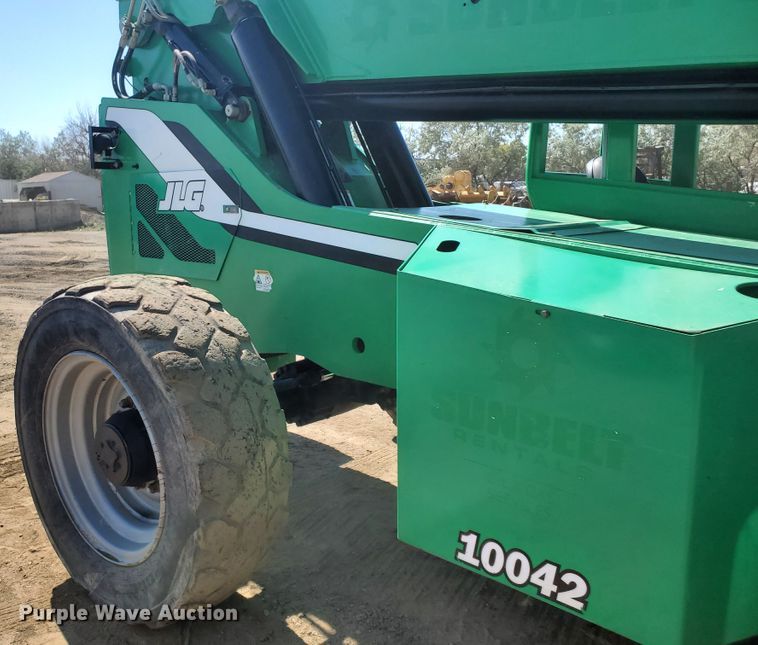 image for item DJ3143 2014 Sky Trak 10042  telehandler