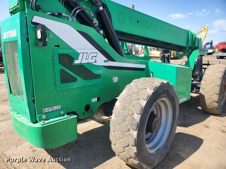 image for item DJ3143 2014 Sky Trak 10042  telehandler