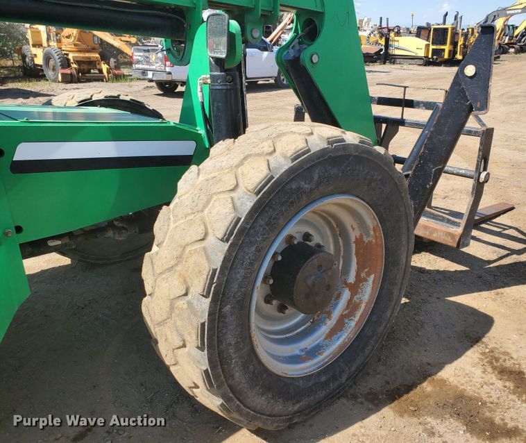 image for item DJ3143 2014 Sky Trak 10042  telehandler