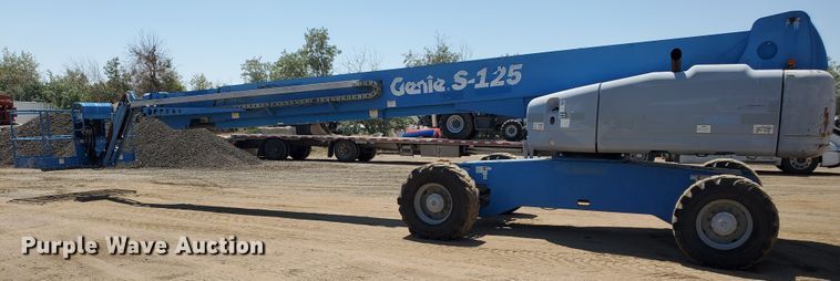 image for item DJ3144 2005 Genie S125  boom lift
