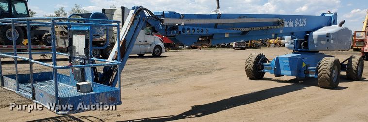 image for item DJ3144 2005 Genie S125  boom lift