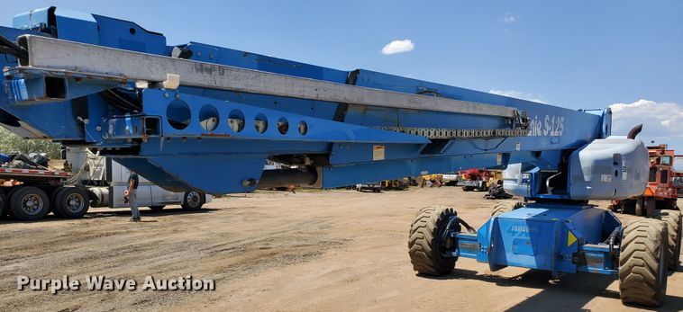 image for item DJ3144 2005 Genie S125  boom lift