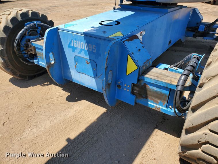 image for item DJ3144 2005 Genie S125  boom lift