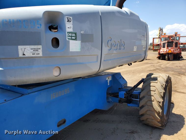 image for item DJ3144 2005 Genie S125  boom lift