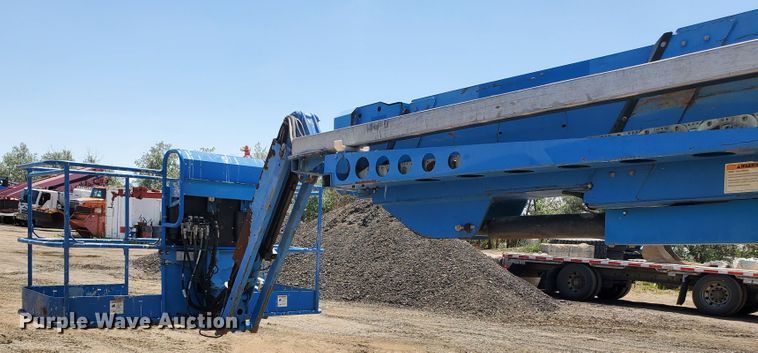 image for item DJ3144 2005 Genie S125  boom lift