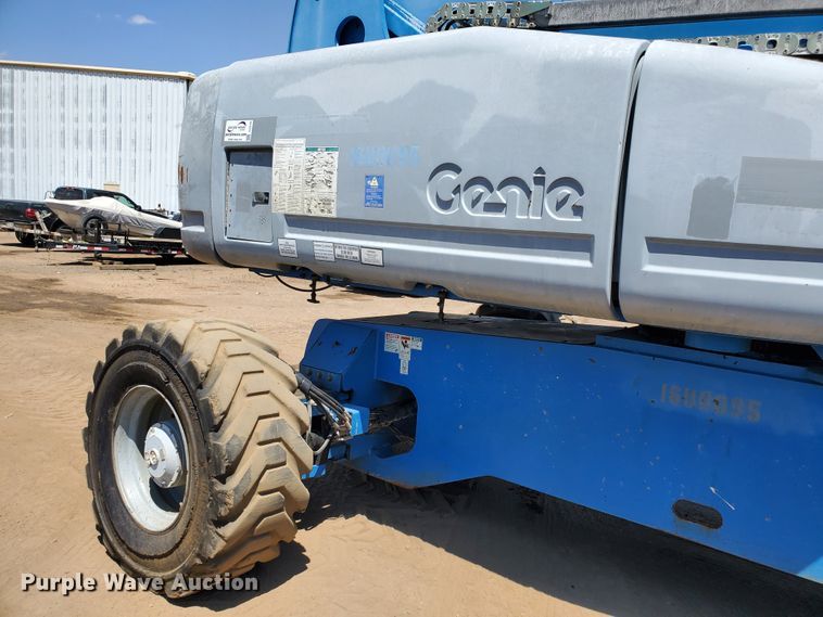 image for item DJ3144 2005 Genie S125  boom lift