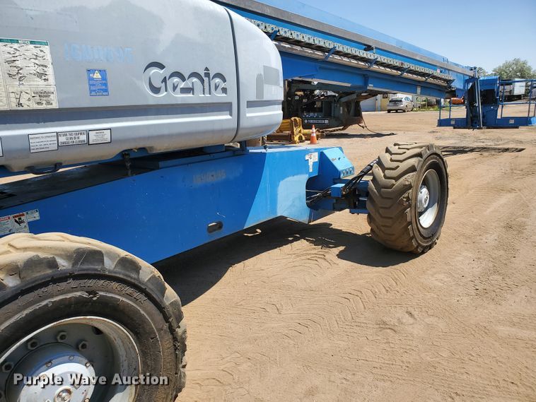 image for item DJ3144 2005 Genie S125  boom lift