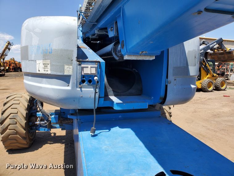 image for item DJ3144 2005 Genie S125  boom lift