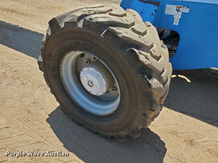 image for item DJ3144 2005 Genie S125  boom lift