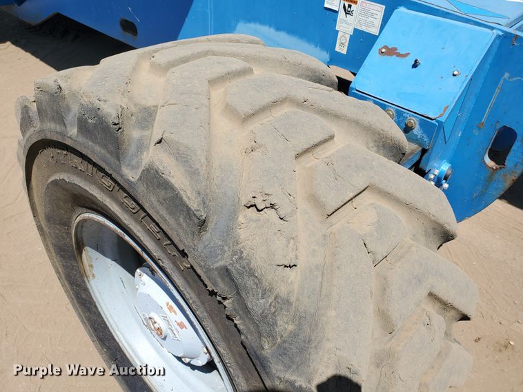 image for item DJ3144 2005 Genie S125  boom lift