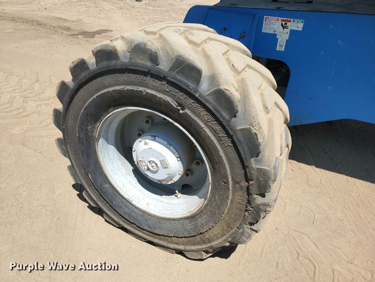 image for item DJ3144 2005 Genie S125  boom lift