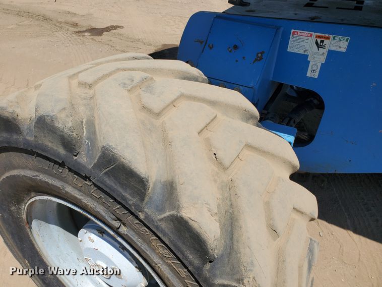 image for item DJ3144 2005 Genie S125  boom lift