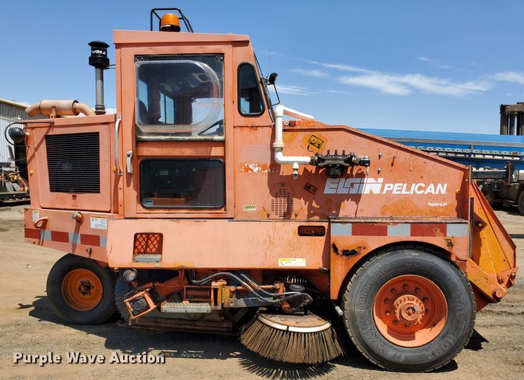 image for item DJ3145 1997 Elgin Pelican P  street sweeper