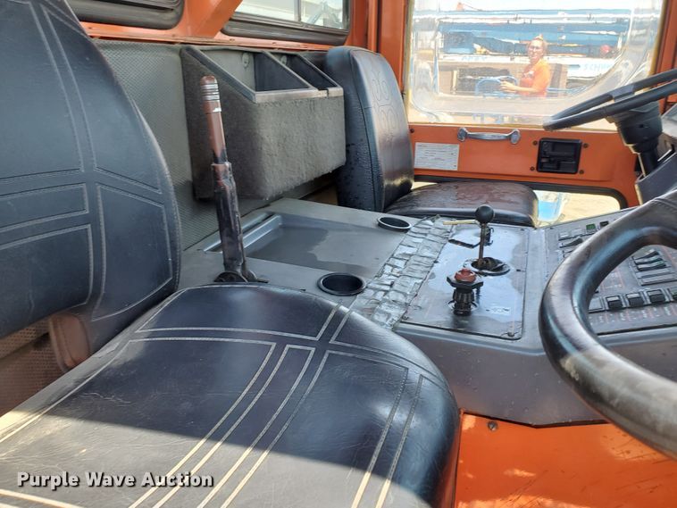 image for item DJ3145 1997 Elgin Pelican P  street sweeper