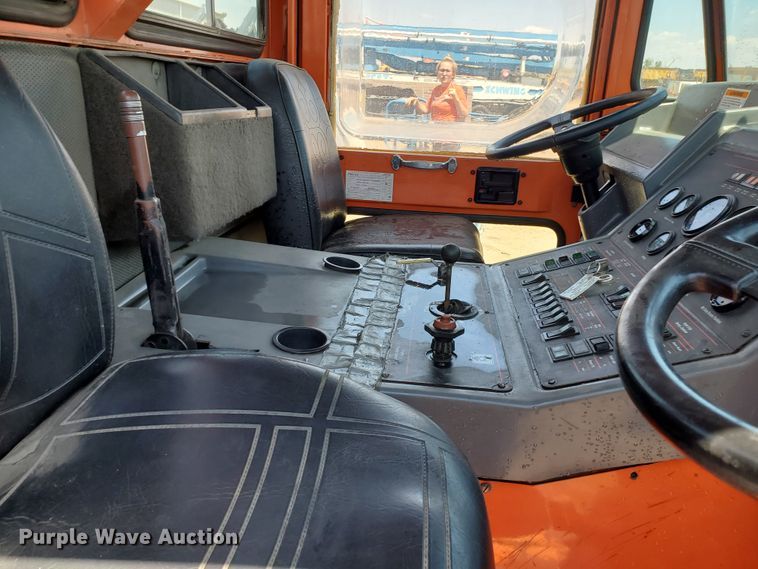 image for item DJ3145 1997 Elgin Pelican P  street sweeper