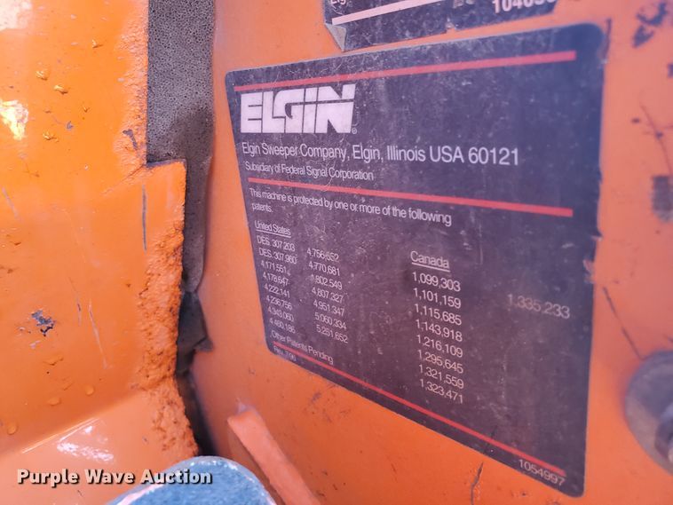 image for item DJ3145 1997 Elgin Pelican P  street sweeper