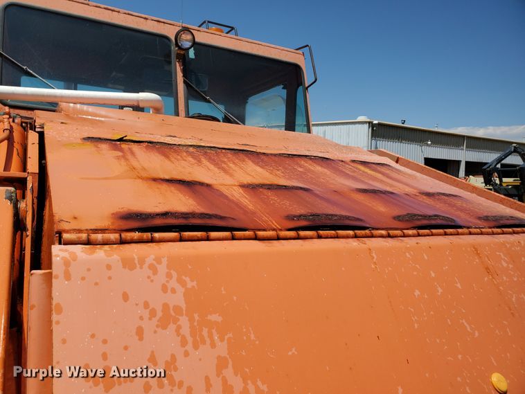 image for item DJ3145 1997 Elgin Pelican P  street sweeper