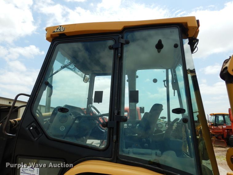 image for item DJ4262 2001 Caterpillar 420D  backhoe
