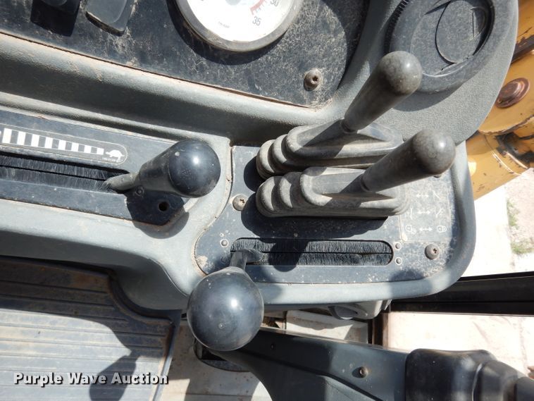 image for item DJ4262 2001 Caterpillar 420D  backhoe