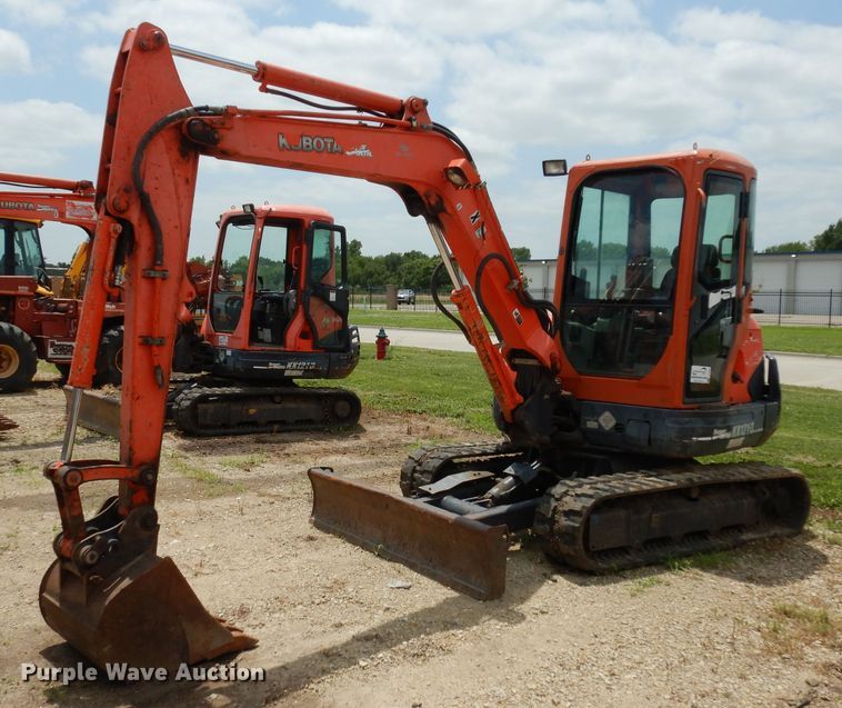 image for item DJ4263 2005 Kubota KX121-3  mini excavator