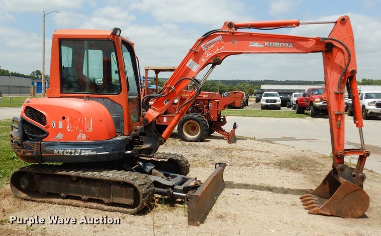 image for item DJ4263 2005 Kubota KX121-3  mini excavator