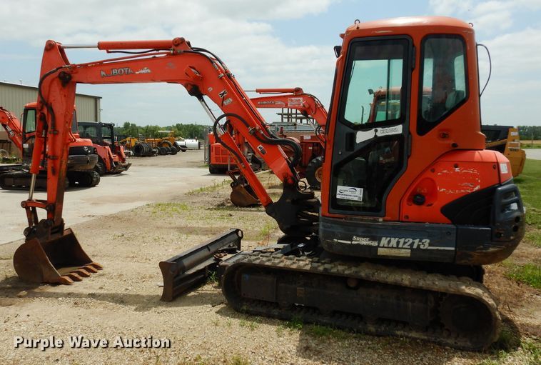 image for item DJ4263 2005 Kubota KX121-3  mini excavator