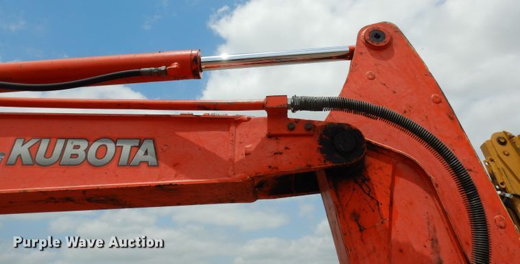 image for item DJ4263 2005 Kubota KX121-3  mini excavator