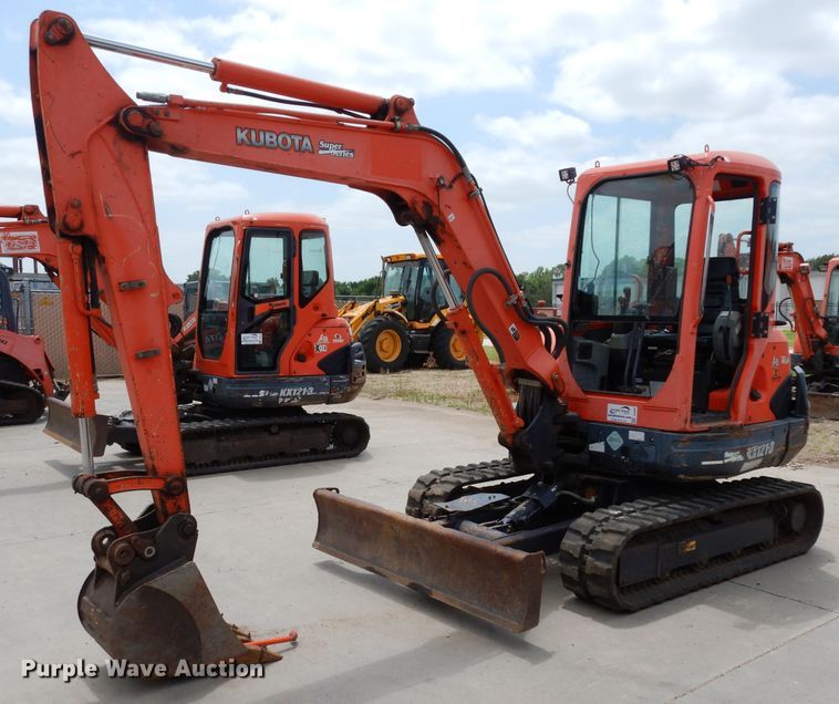 image for item DJ4264 2008 Kubota KX121-3  mini excavator