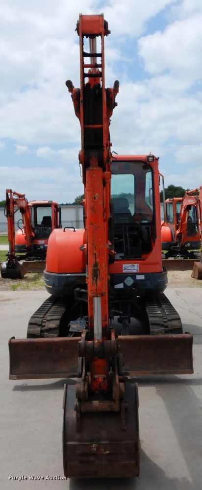 image for item DJ4264 2008 Kubota KX121-3  mini excavator