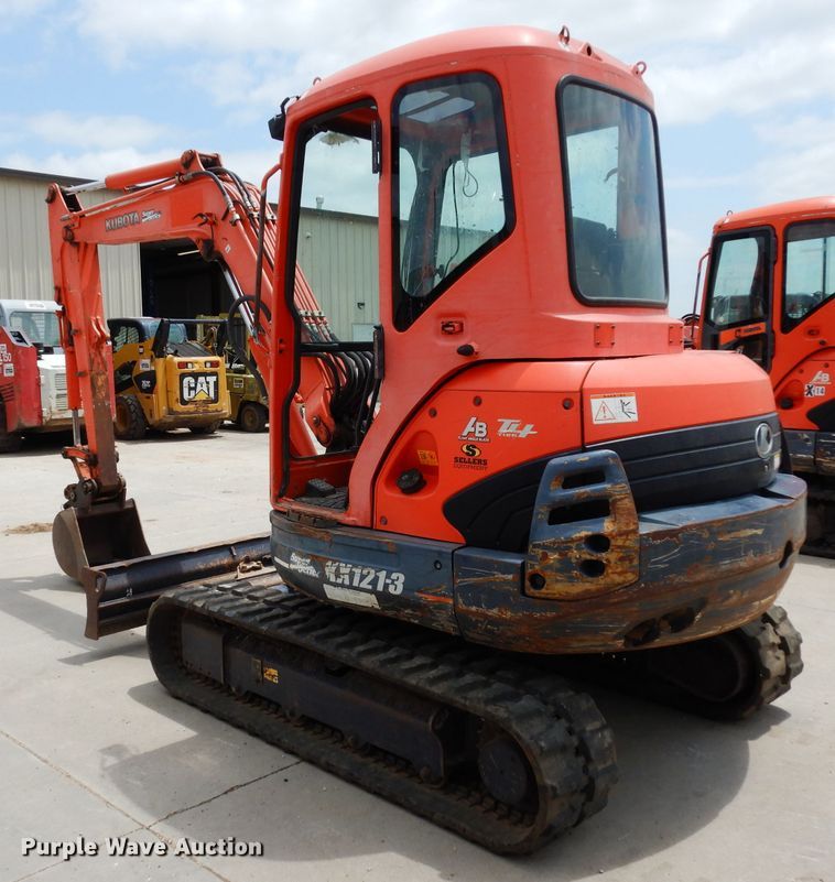 image for item DJ4264 2008 Kubota KX121-3  mini excavator
