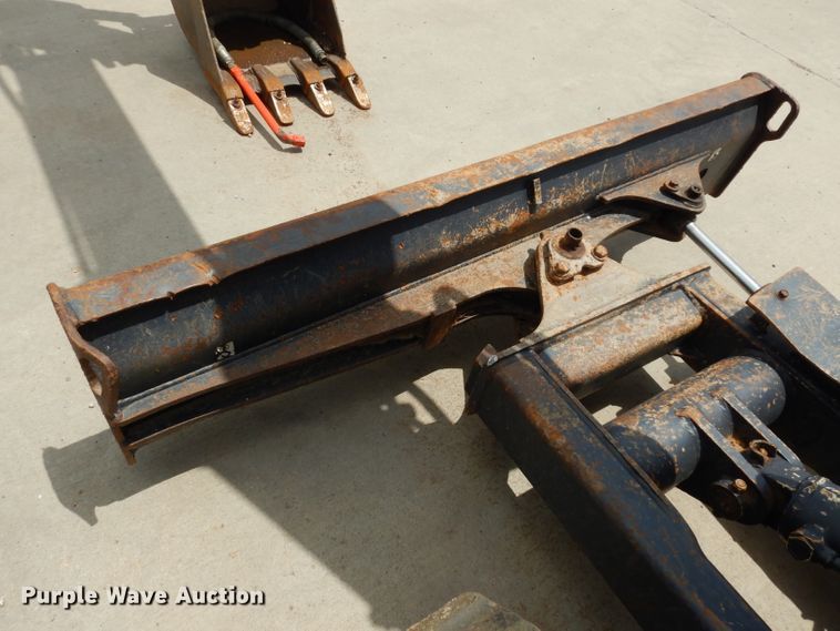 image for item DJ4264 2008 Kubota KX121-3  mini excavator