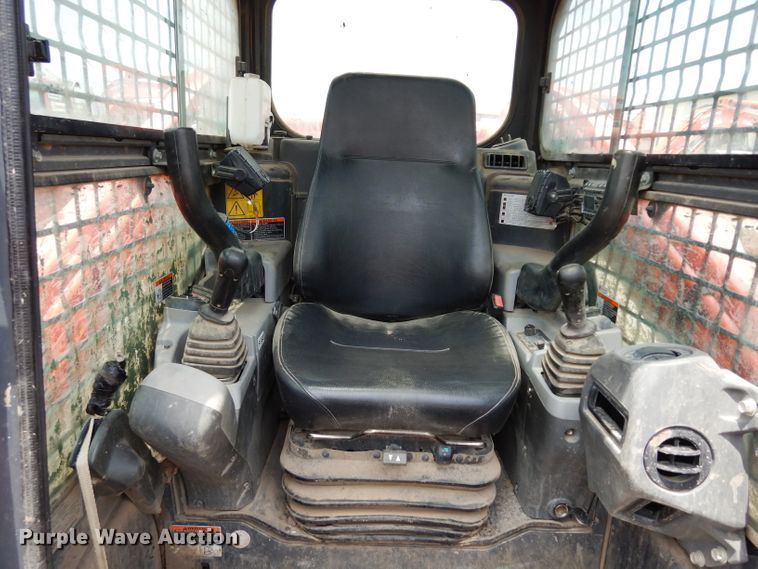 image for item DJ4265 Kubota SVL75-2  tracked skid steer loader