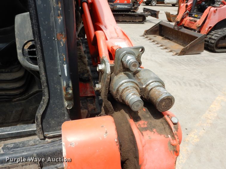 image for item DJ4265 Kubota SVL75-2  tracked skid steer loader