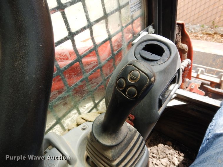 image for item DJ4265 Kubota SVL75-2  tracked skid steer loader