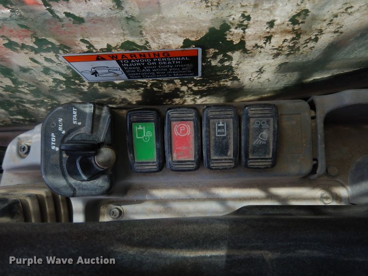 image for item DJ4265 Kubota SVL75-2  tracked skid steer loader