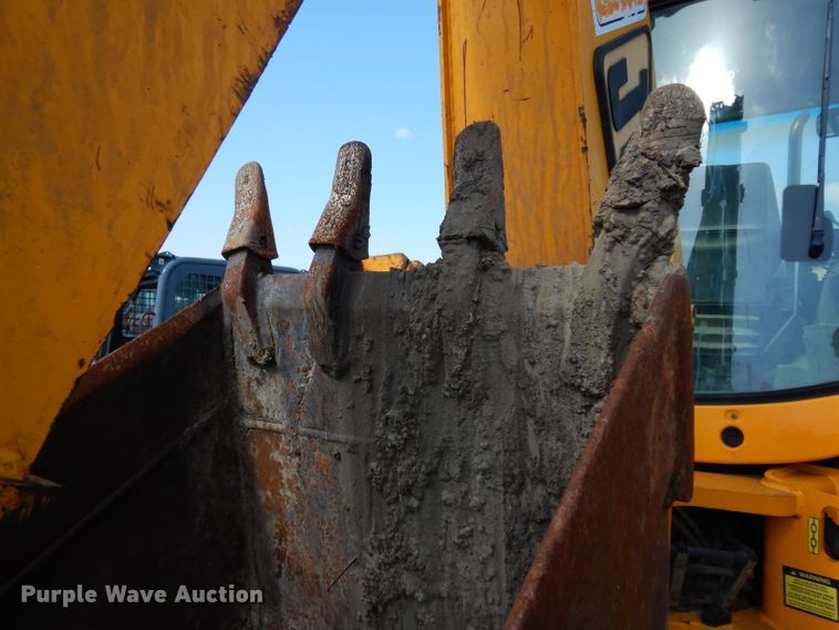 image for item DJ4266 2005 JCB 214S  backhoe