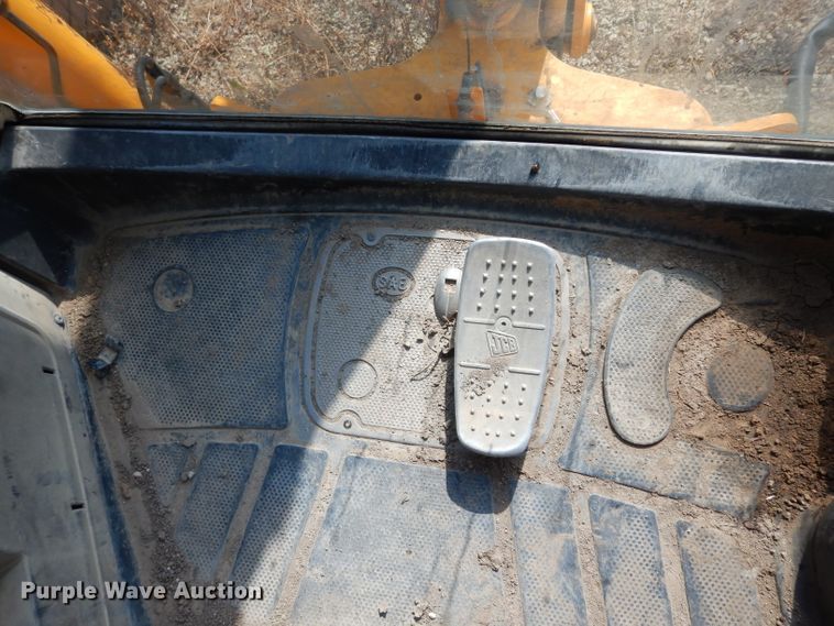 image for item DJ4266 2005 JCB 214S  backhoe