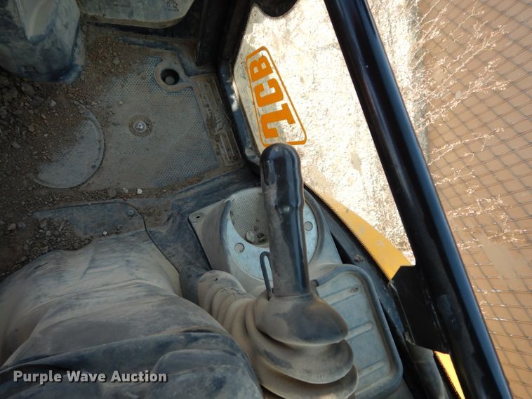 image for item DJ4266 2005 JCB 214S  backhoe