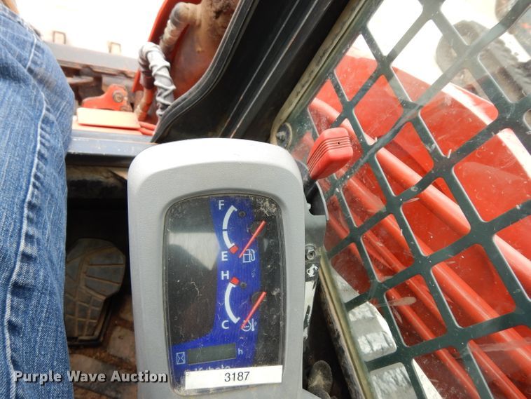 image for item DJ4267 Kubota SVL90-2  tracked skid steer loader