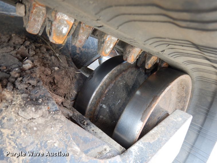 image for item DJ4267 Kubota SVL90-2  tracked skid steer loader