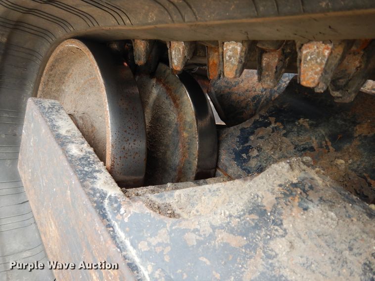 image for item DJ4267 Kubota SVL90-2  tracked skid steer loader