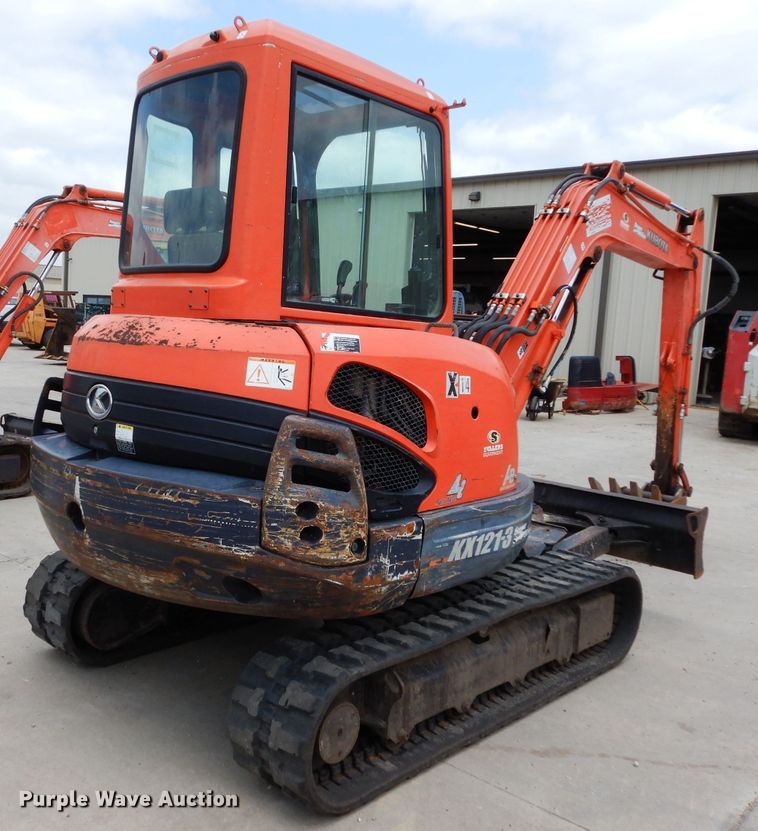 image for item DJ4270 2006 Kubota KX121-3  mini excavator