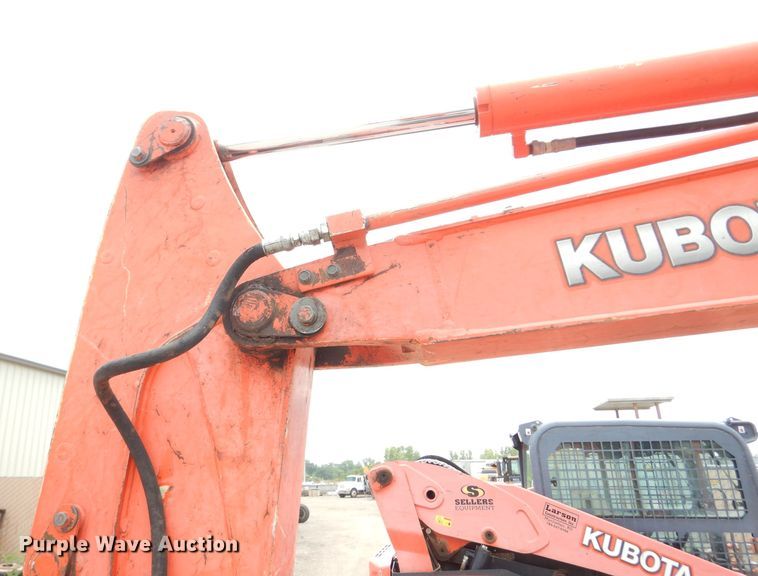 image for item DJ4270 2006 Kubota KX121-3  mini excavator