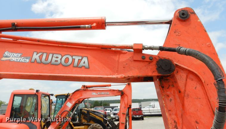 image for item DJ4270 2006 Kubota KX121-3  mini excavator
