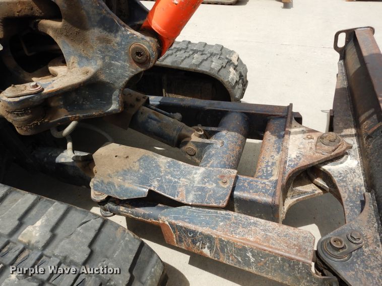 image for item DJ4270 2006 Kubota KX121-3  mini excavator