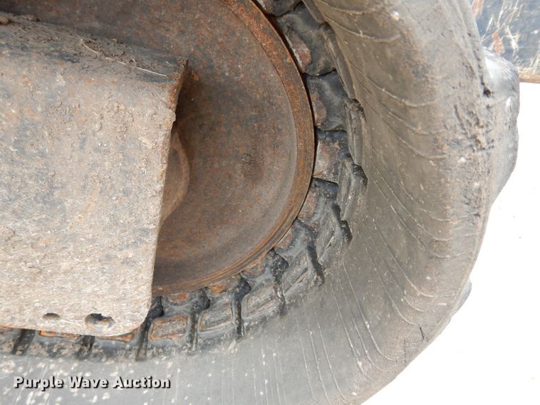 image for item DJ4270 2006 Kubota KX121-3  mini excavator