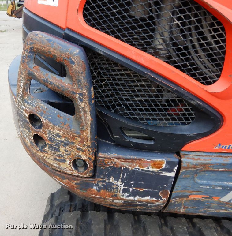 image for item DJ4270 2006 Kubota KX121-3  mini excavator