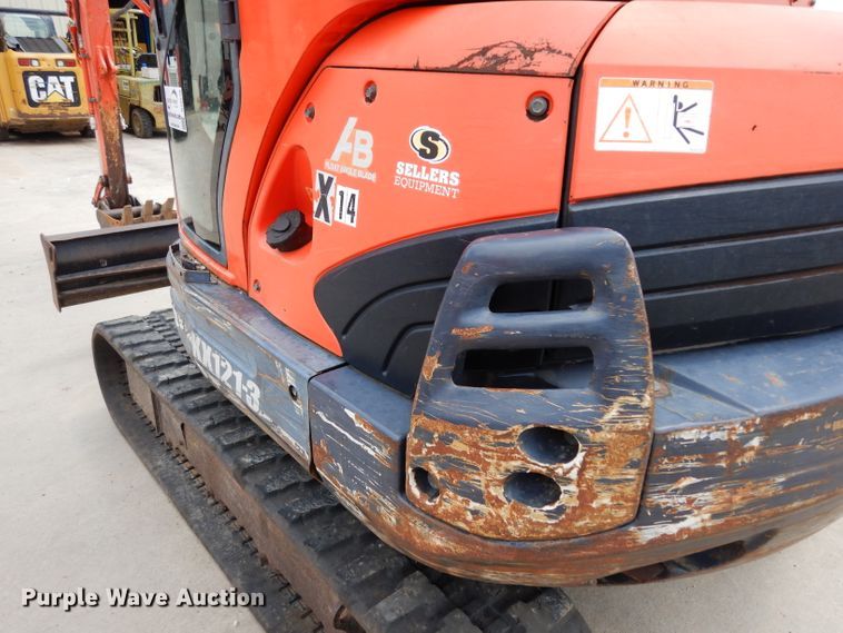 image for item DJ4270 2006 Kubota KX121-3  mini excavator